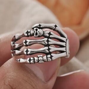 Silver Skeleton Hand Wrap Ring UNISEX